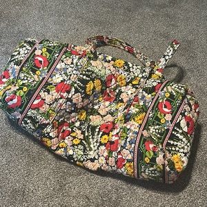 Vera Bradley poppy fields XL duffel